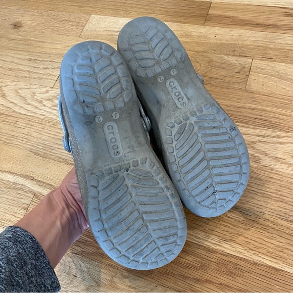 Crocs Silver Sparkle Clogs Size J2 - Picture 3 of 7